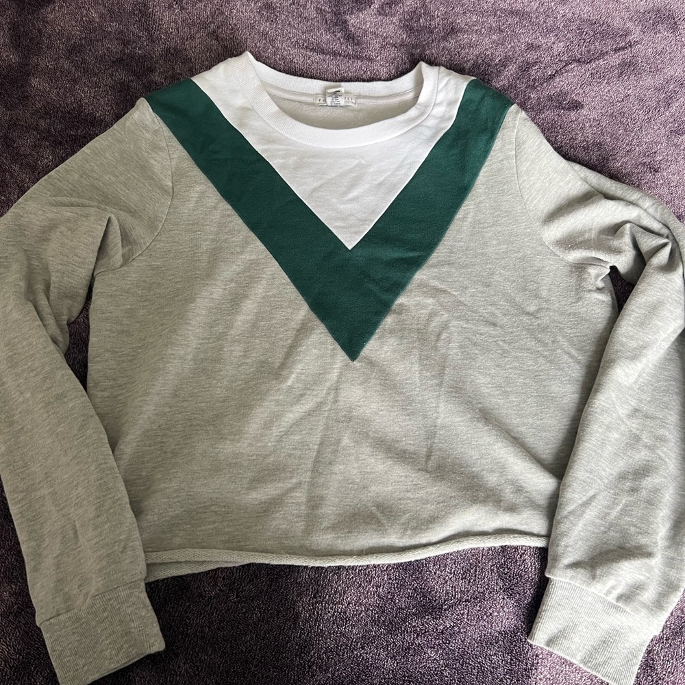Long sleeve sweatshirt tee